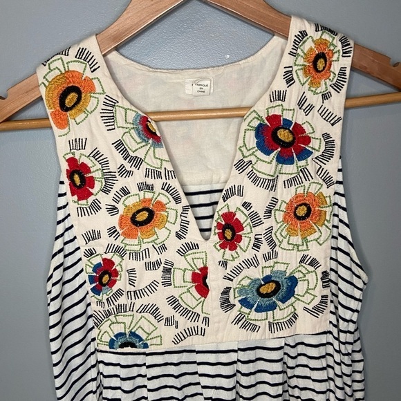 Anthropologie Tiny Flower Embroidered Tank - Picture 4 of 10